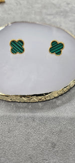Load image into Gallery viewer, Green Clover Earrings 18K Gold Plated
