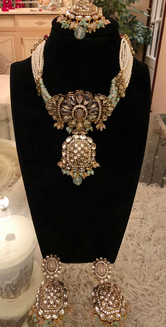 Choker Pink and Green