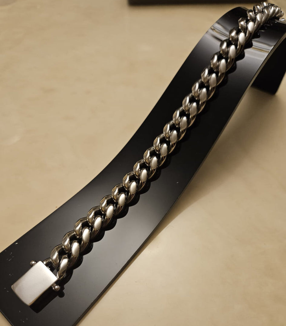 Classic link bracelet for men